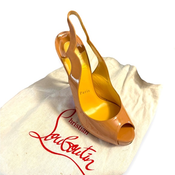 Christian Louboutin Shoes - NWOT Christian Louboutin Hot Chick Sling Alta 110 mm Pumps Patent calf nude tan